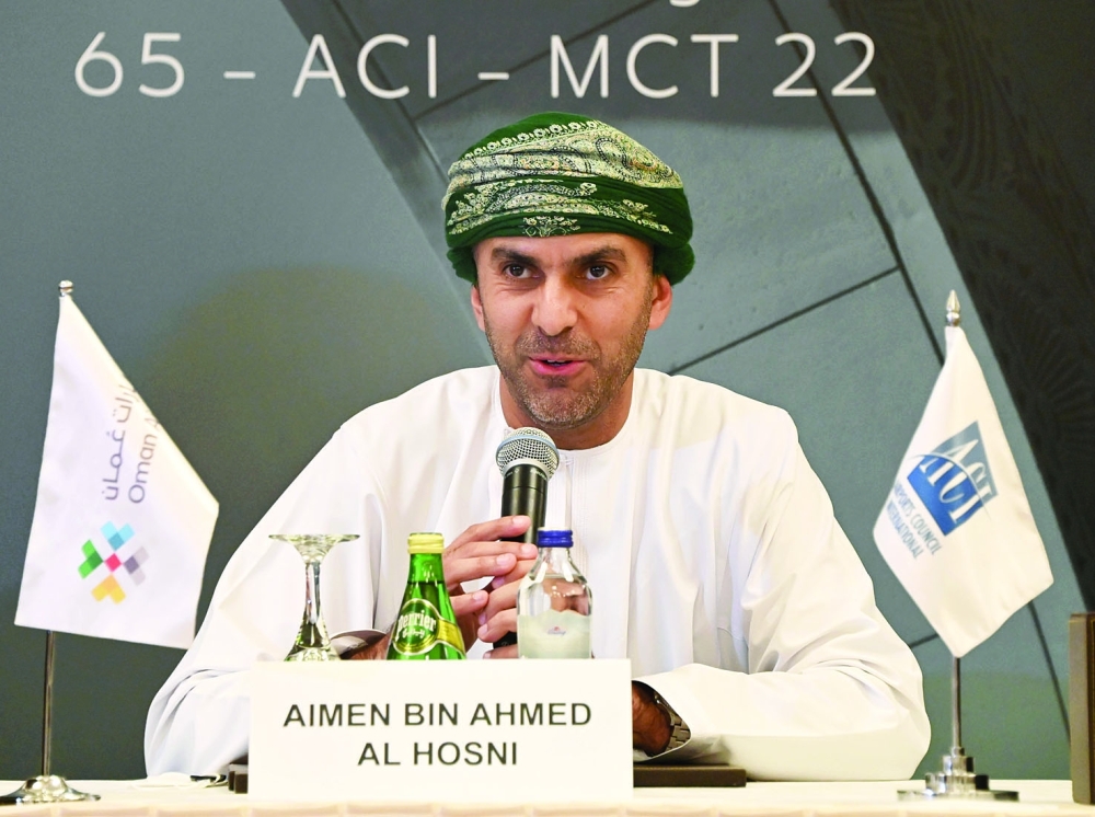 أيمن الحوسني