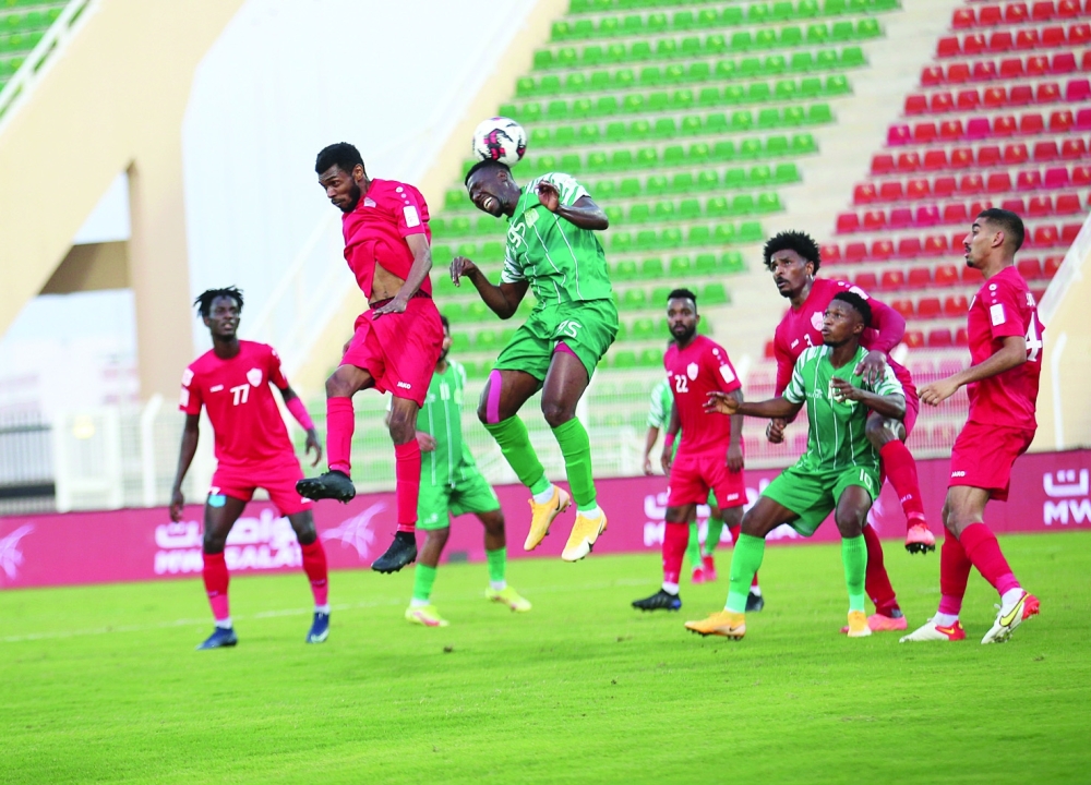 من لقاءات نادي عمان في الدوري