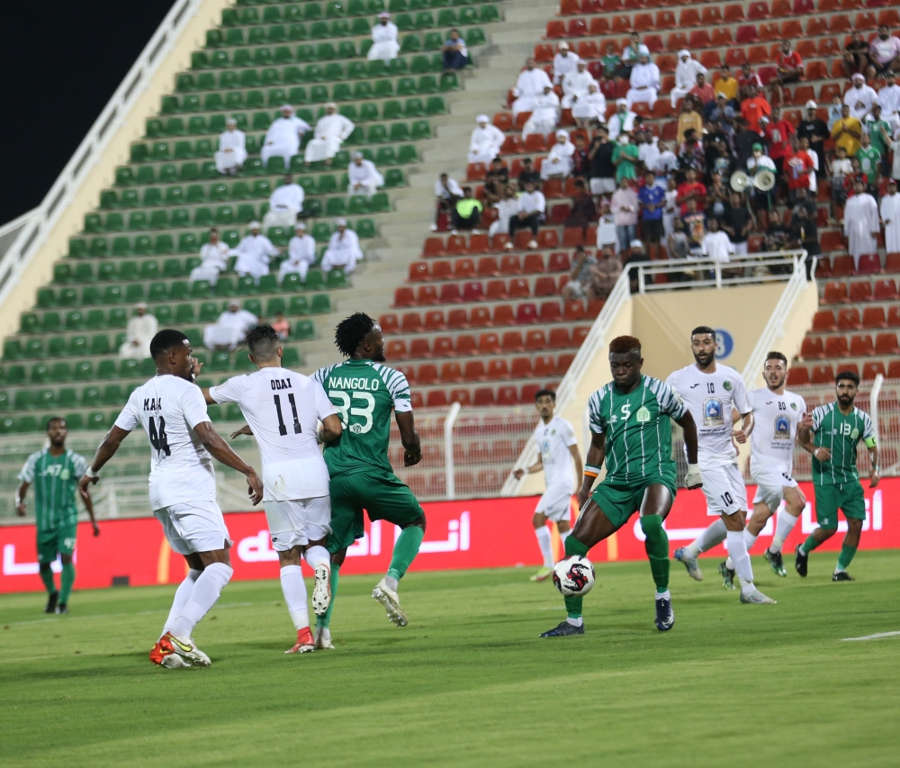 من لقاءات دوري عمانتل
