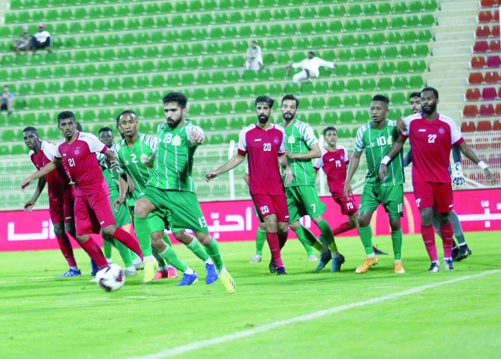 جانب من لقاءات دوري عمانتل