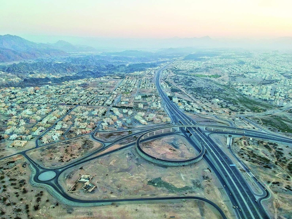 صورة جوية لولاية العامرات التي شهدت تسجيل أعلى درجة حرارة بالسلطنة                    