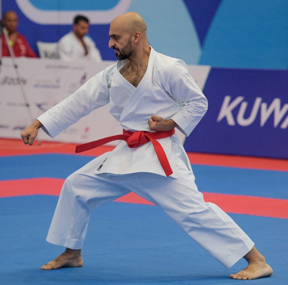 علي الرئيسي في منافسات الكاراتيه