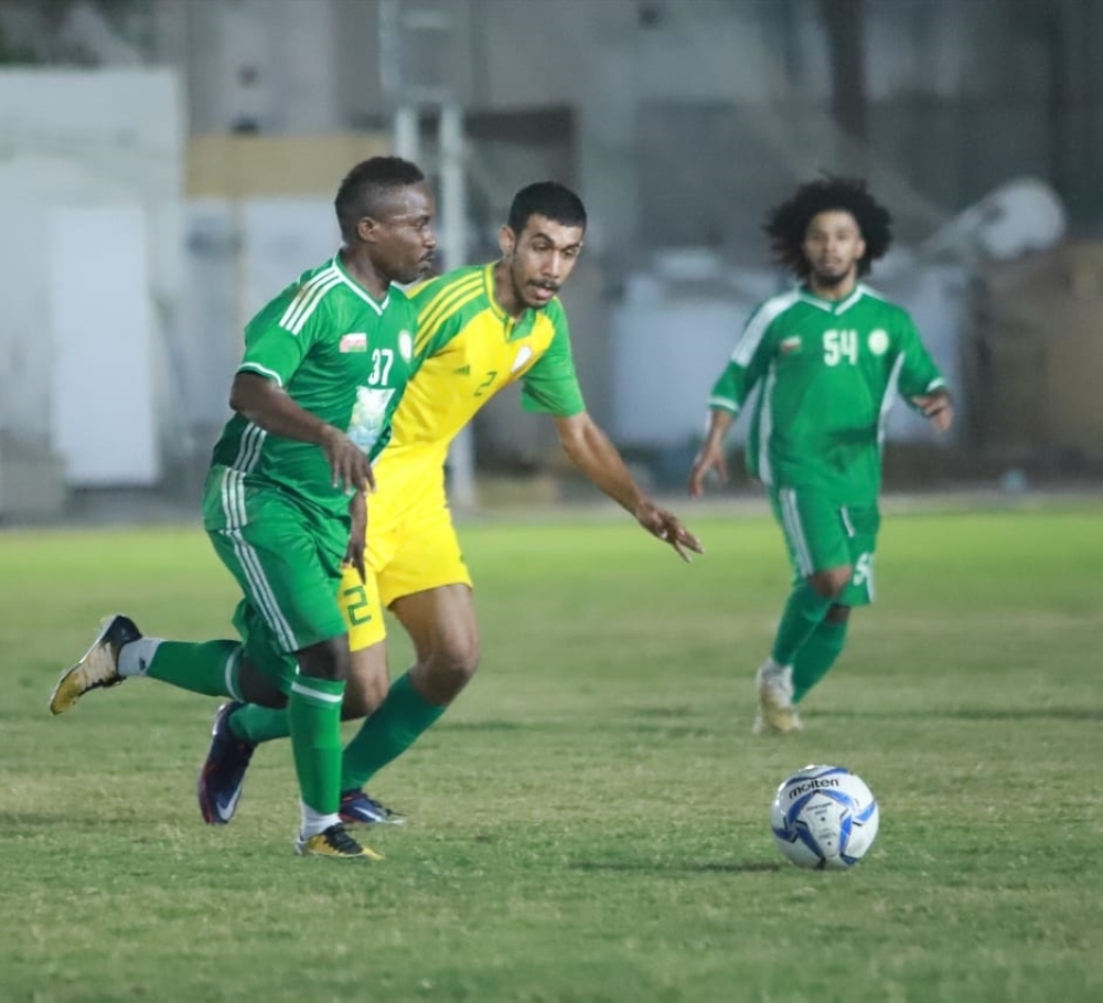 جانب من مباريات افتتاح البطولة