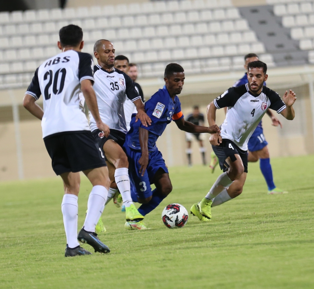 من لقاءات الرستاق بدوري عمانتل