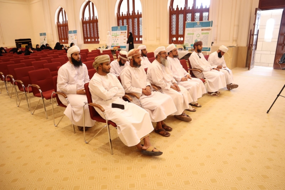 جانب من حضور المحاضرة