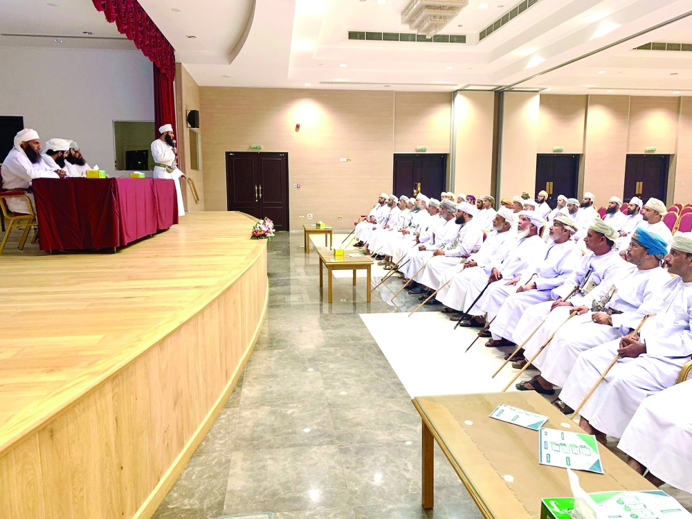 جانب من الندوة