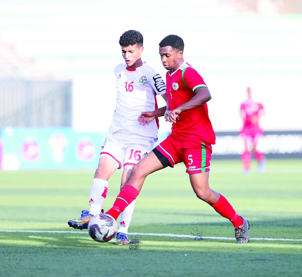 جانب من مواجهة منتخب الناشئين ونظيره اليمني في بطولة اتحاد غرب آسيا
