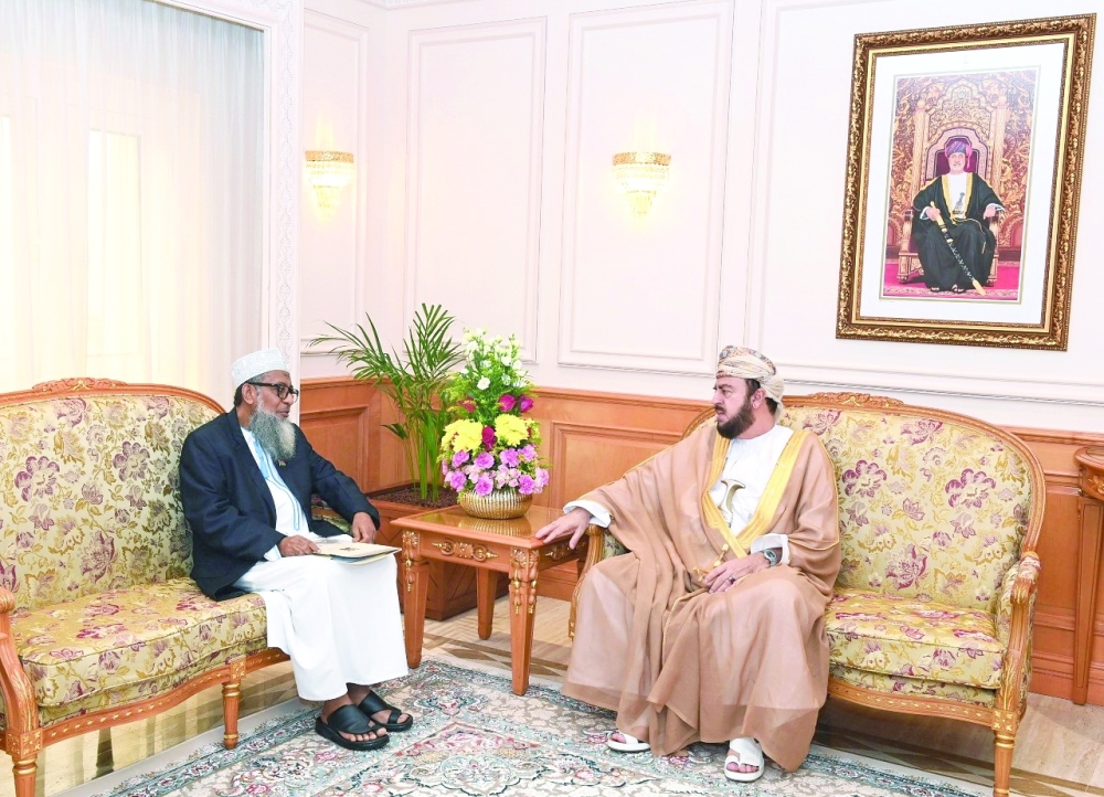  السيد اسعد لدى استقباله السفير الكيني 