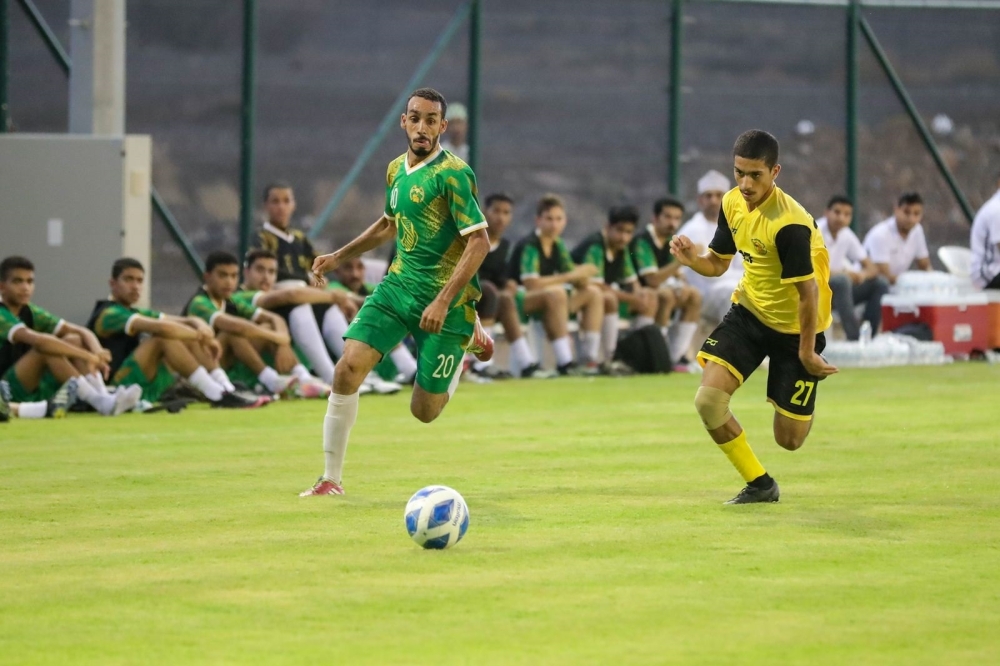 جانب من منافسات الدور الأول 