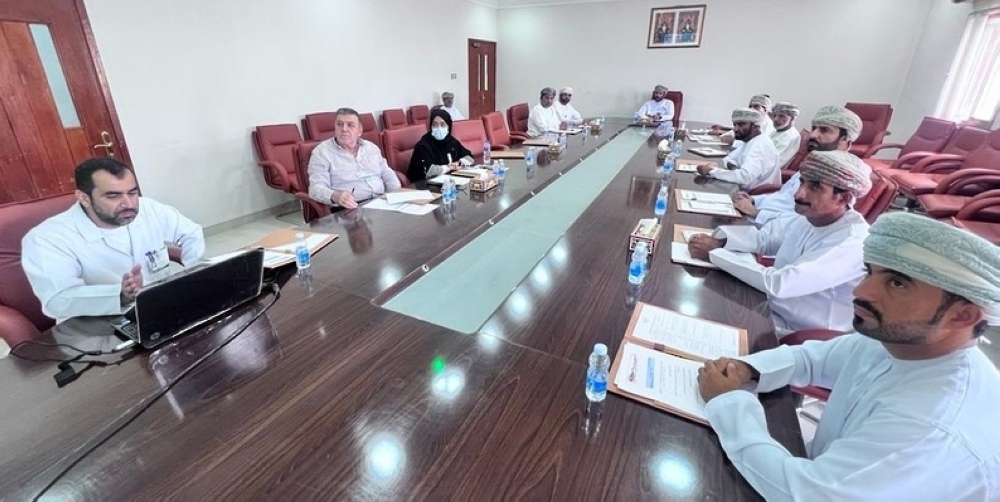 خلال اجتماع اللجنة الصحية بولاية ينقل