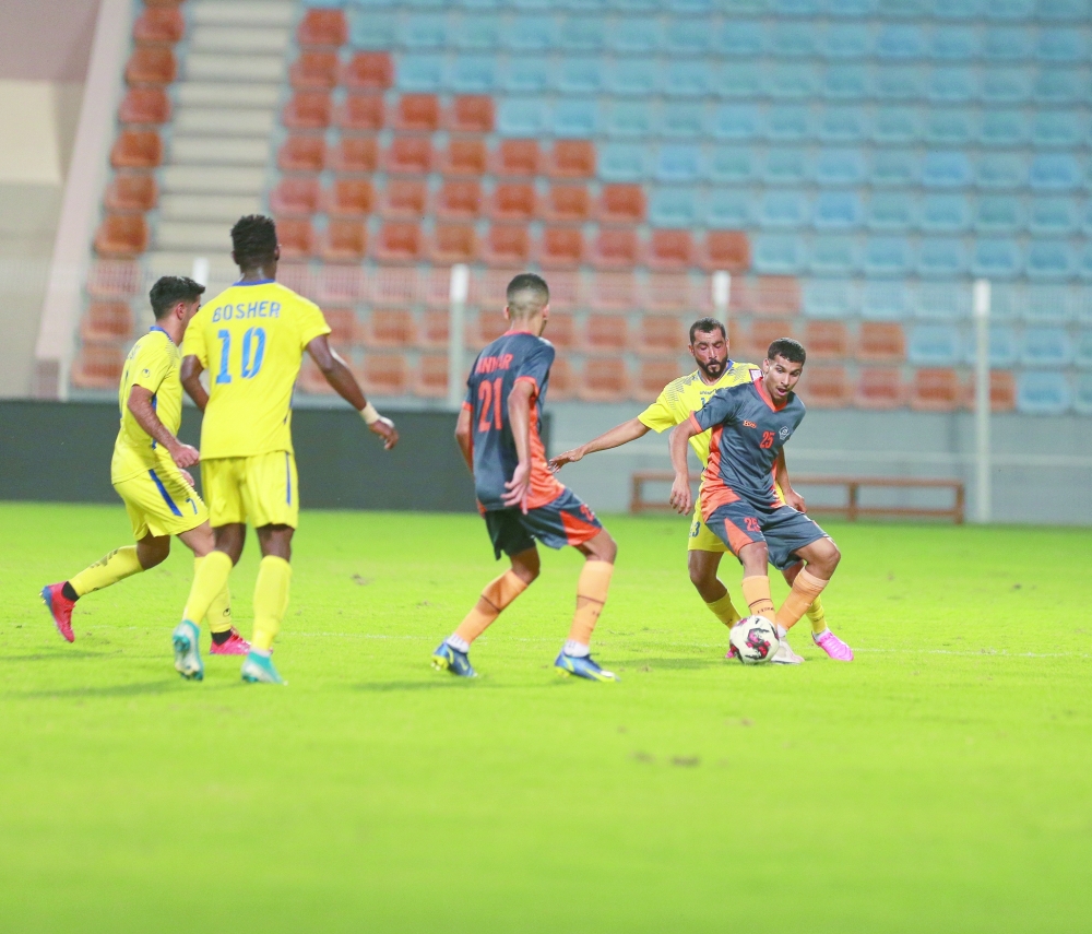 من مشاركة الفريق الكروي بنادي الشباب في دوري الدرجة الأولى