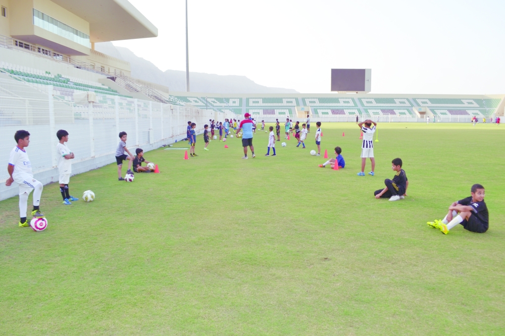 من تدريبات كرة القدم للأطفال 