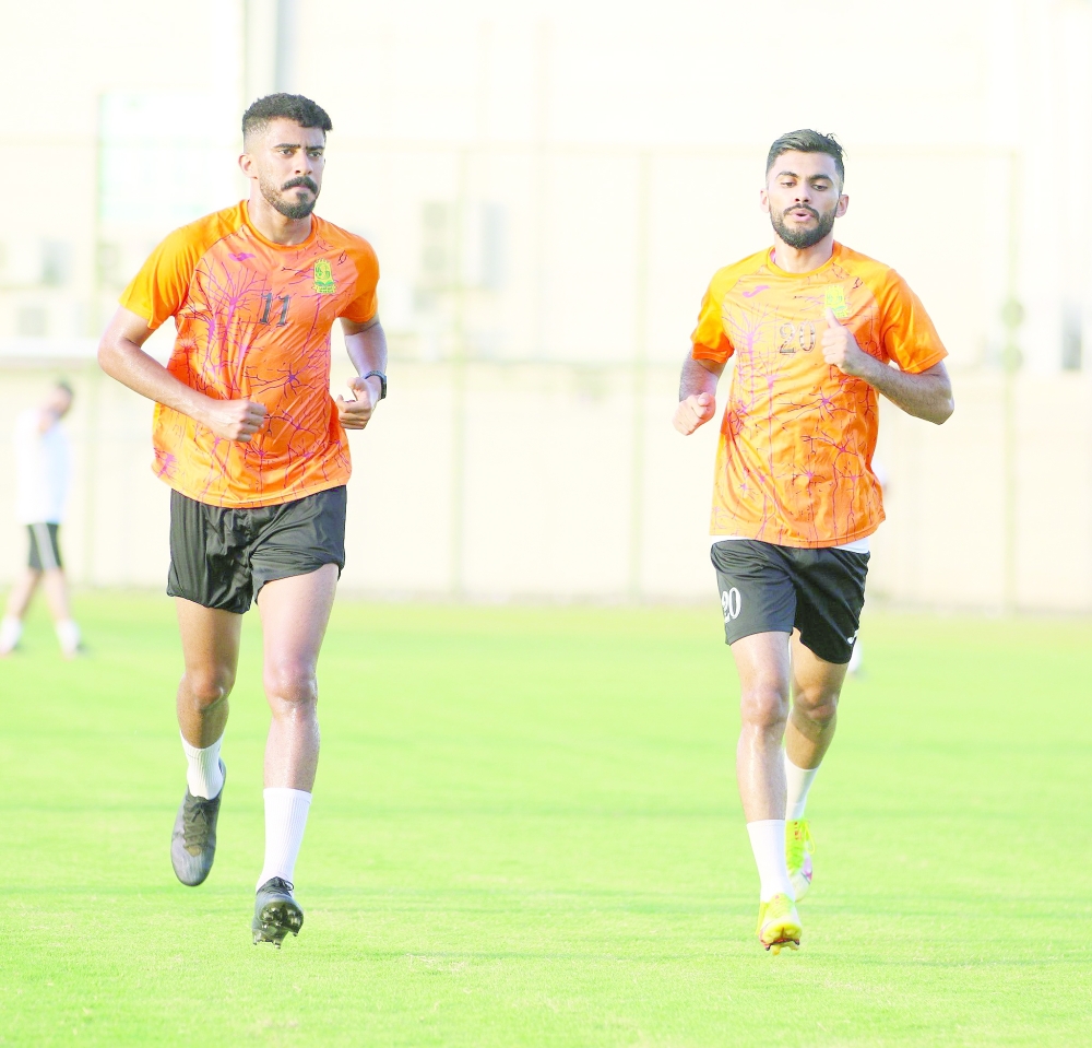 من الحصص التدريبية بنادي السيب