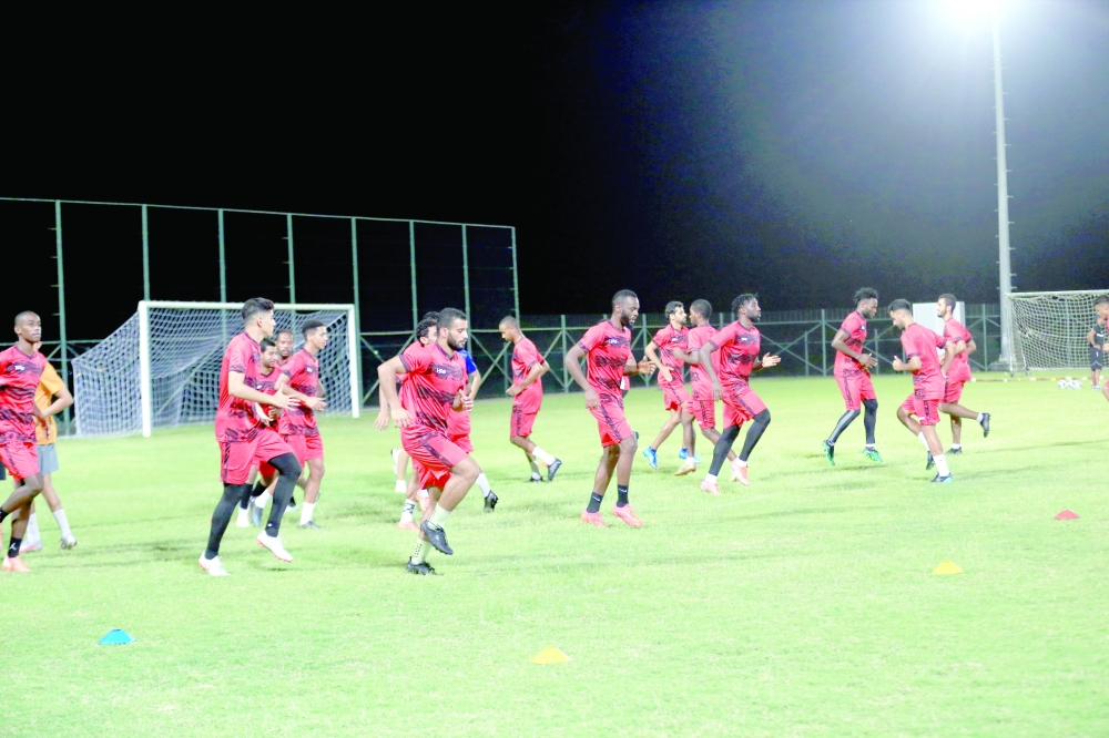 من الحصص التدريبية للأندية استعدادا لانطلاق المنافسات