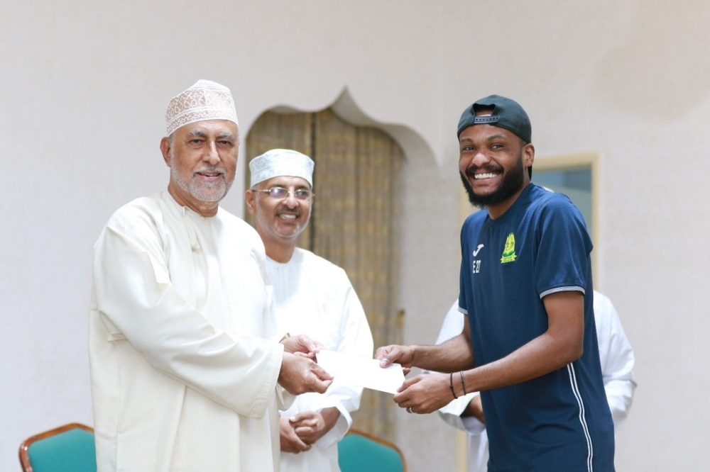 تكريم سعد سهيل