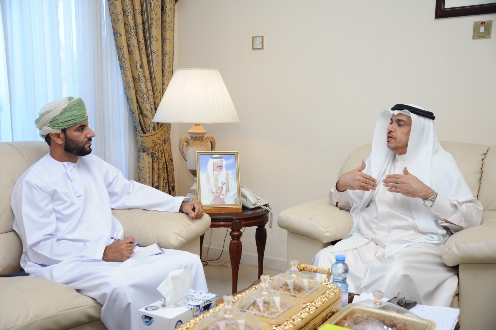 السفير البحريني لدى حديثه لـ عمان