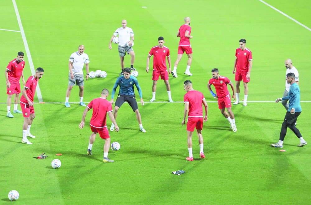تدريبات جدية مكثفة للمنتخب المغربي قبل لقاء إسبانيا 