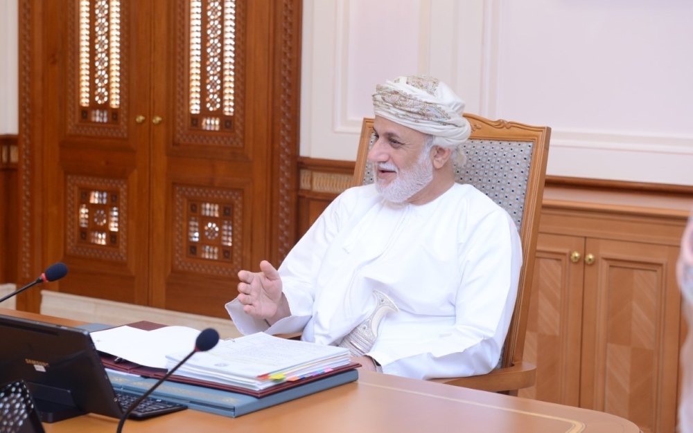 الخليلي يترأس الاجتماع