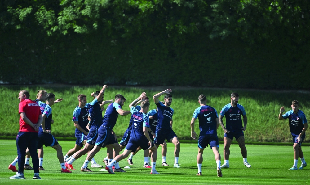 تدريبات اللياقة البدنية لمنتخب كرواتيا استعدادا للقاء الأرجنتين