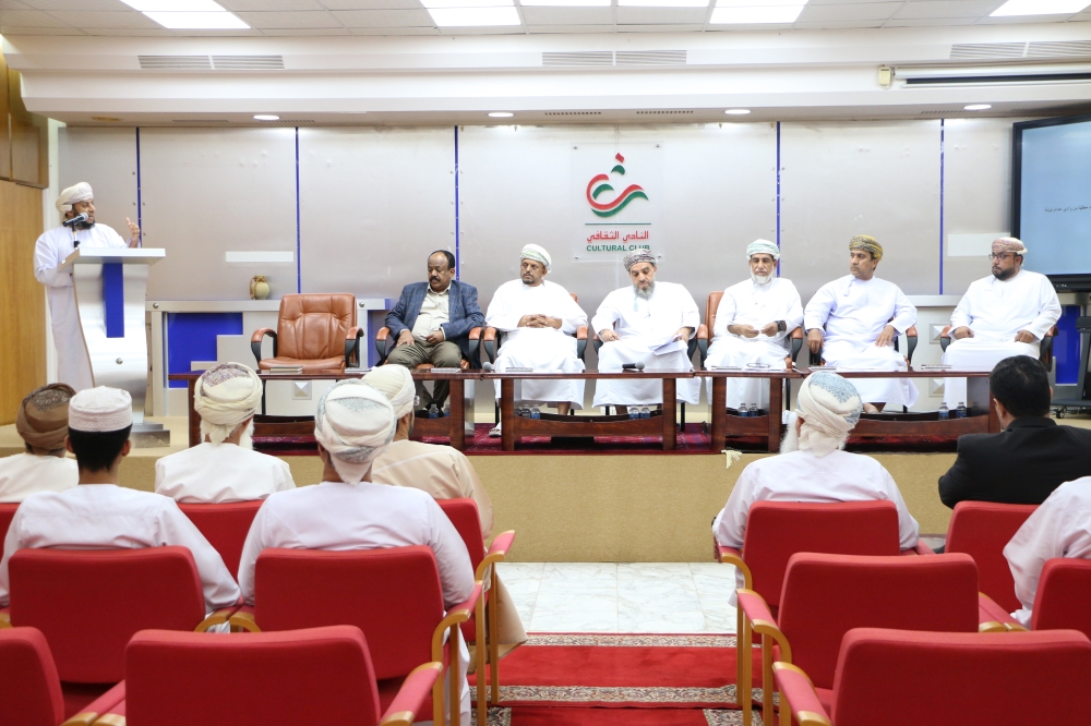 المتحدثون في ندوة "الدواوين الشعرية وأهميتها كمصدر لتدوين التاريخ: نماذج مختارة"