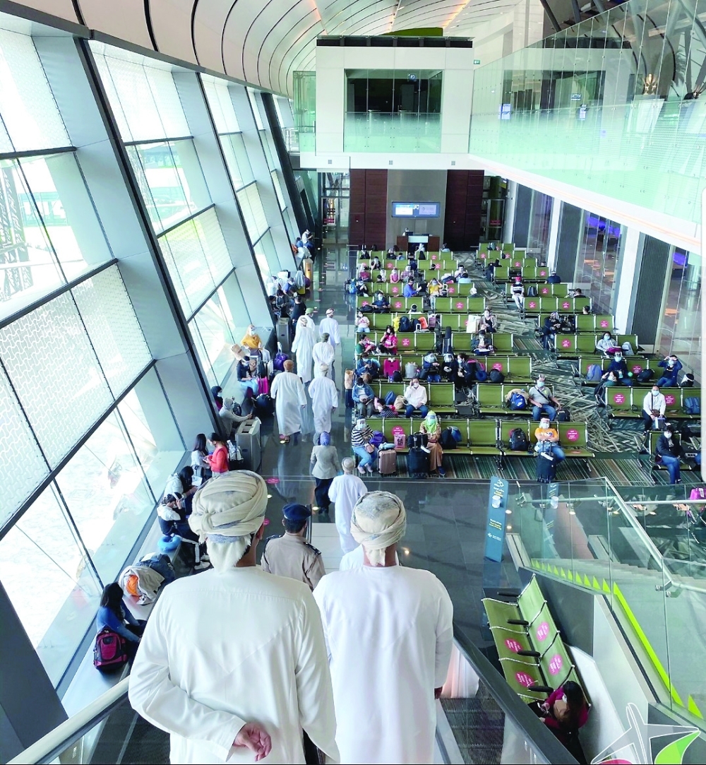 شكل العمانيون المغادرون ما نسبته 61.9% من الإجمالي