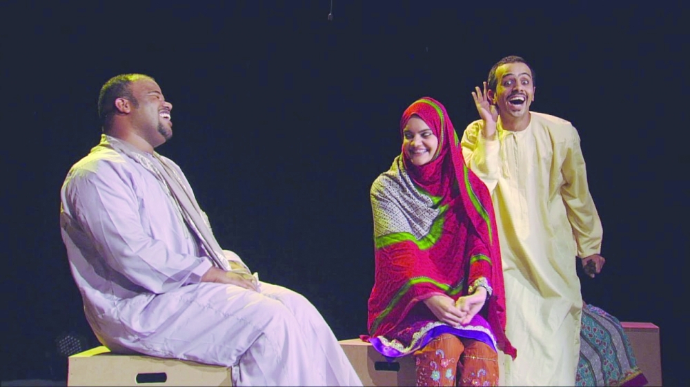 مشهدان من عروض مسرحية 