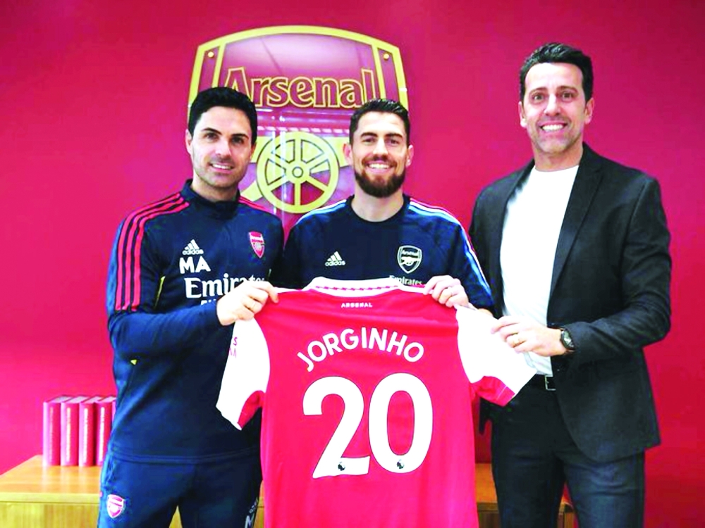 جورجينيو أثناء تقديمه لاعبا في صفوف أرسنال الانجليزي