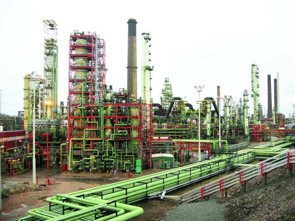 مصفاة نفط نيستي -بطاقة تكرير إجمالية تبلغ حوالي 13.5 مليون طن سنويًا- في بورفو جنوب فنلندا