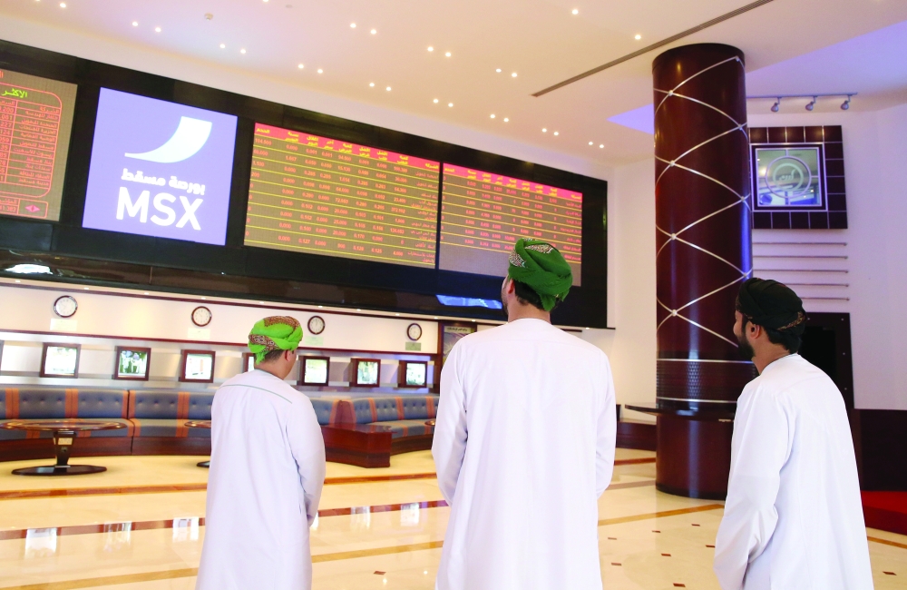 بورصة مسقط تستفيد من مستوى الإقبال على الاستثمار في إعلان النتائج المالية المدققة
تصوير- حسين المقبالي