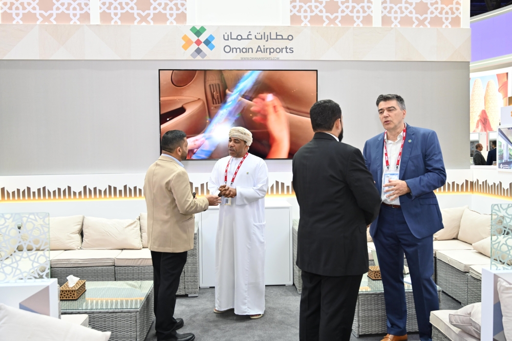 من مشاركة سلطنة عمان في فعاليات معرض سوق السفر العربي "إيه تي أم "
