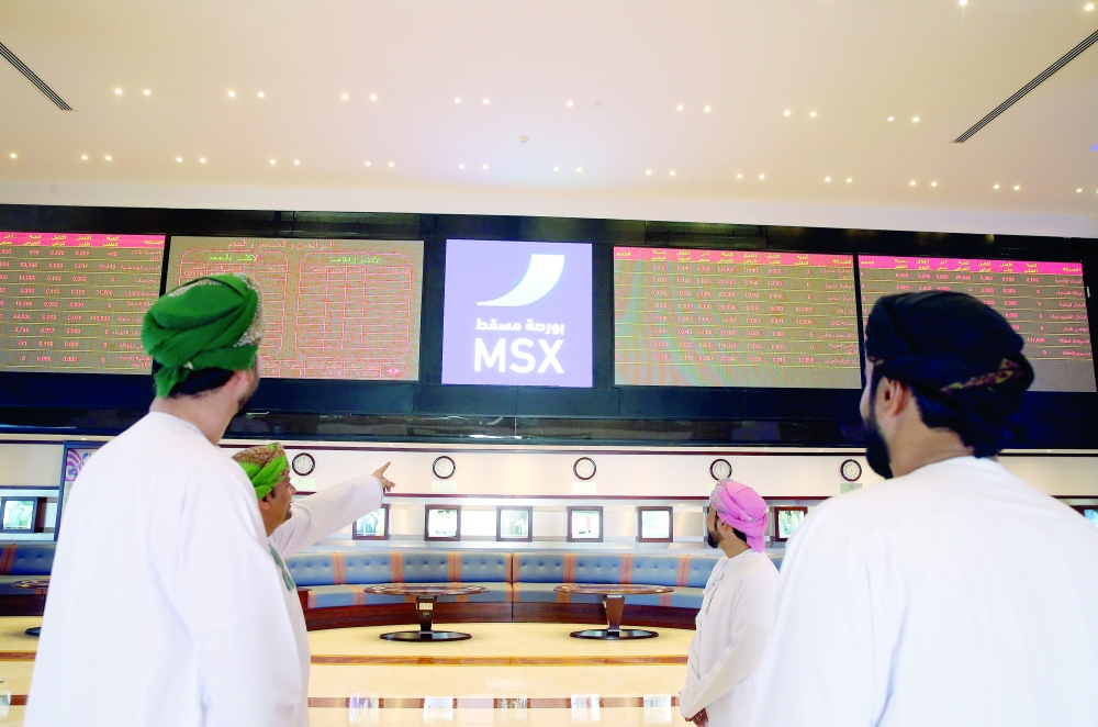 بورصة مسقط تصدر قرارا بنقل إدراج عدد من شركات المساهمة العامة.