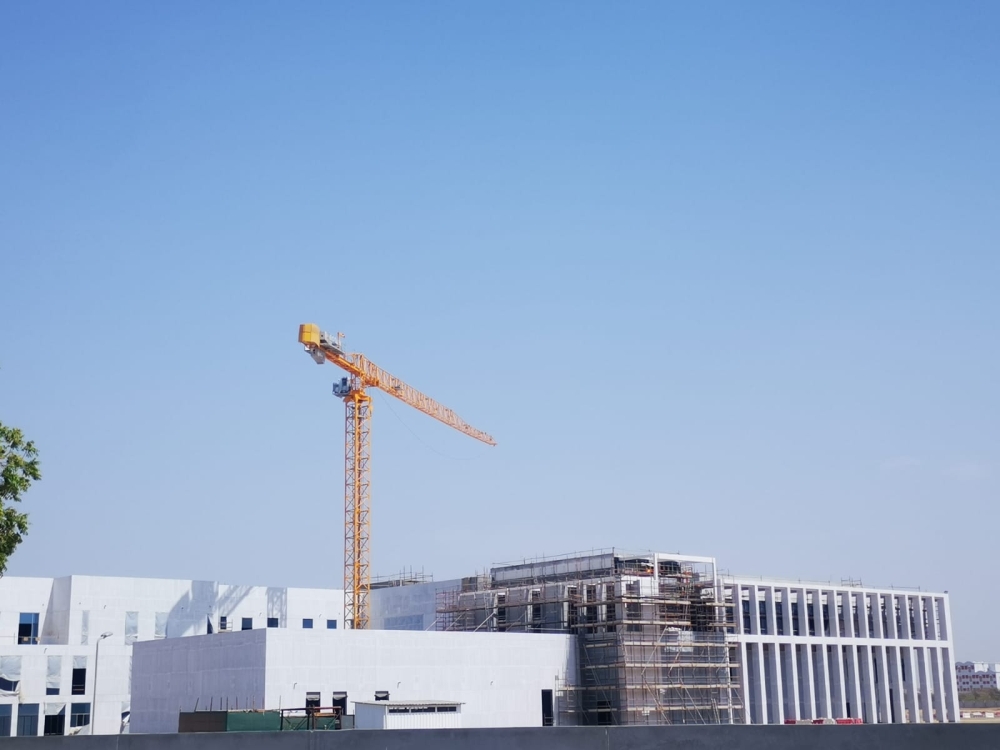 
إنجاز 50% من الخدمات الإنشائية بمستشفى السويق