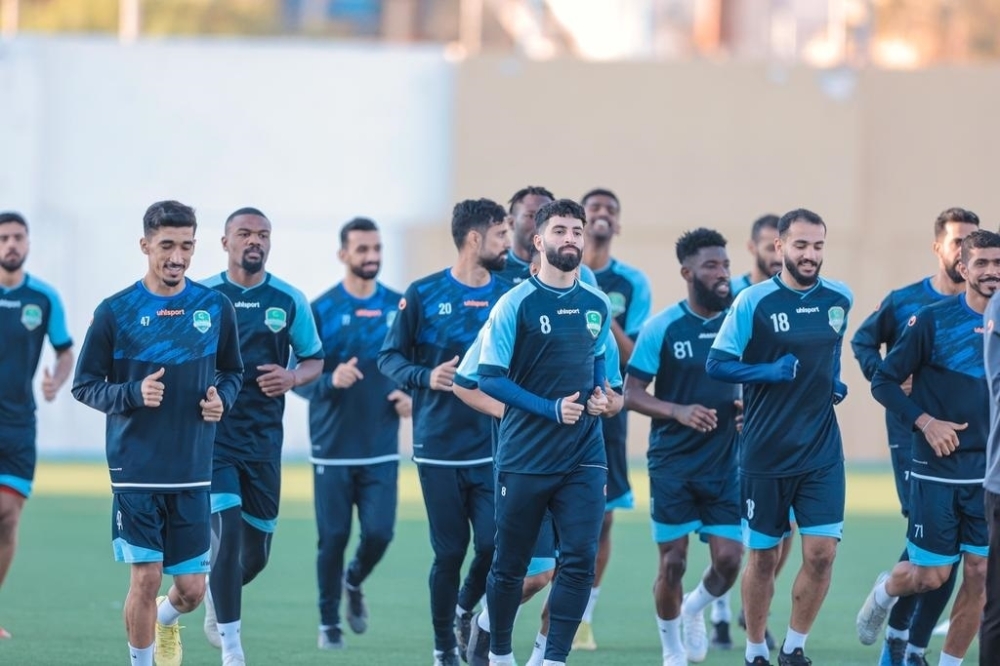 من الحصص التدريبية للفريق الكروي الأول بنادي النهضة