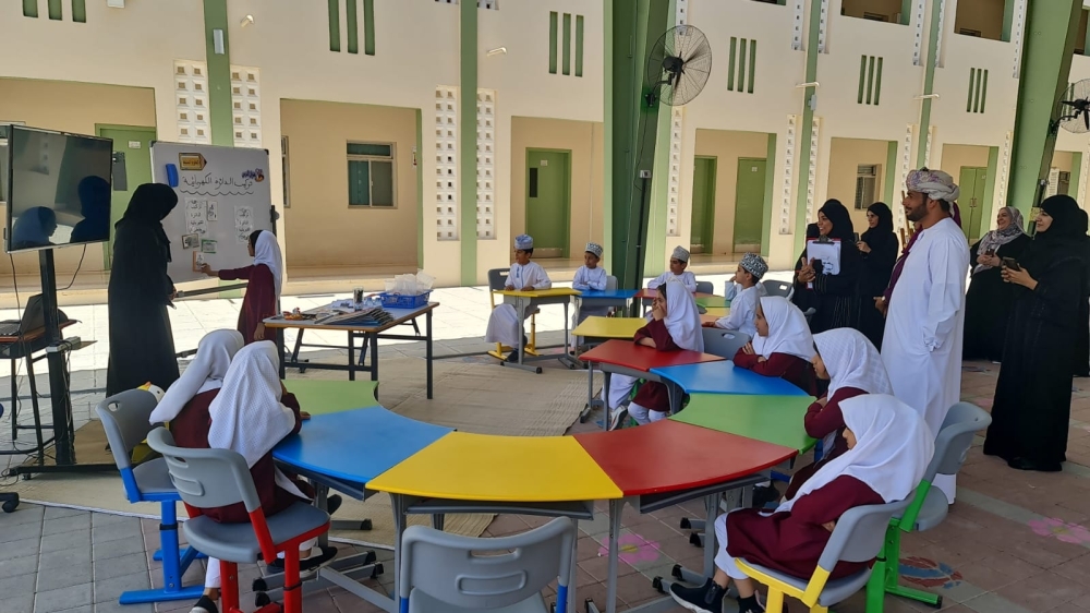 تقييم المشاريع المتنافسة في مسابقة "نمط" بمدارس الداخلية