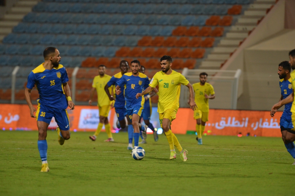 من لقاءات الفريق الكروي الأول بنادي السيب