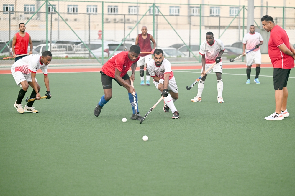 لاعبو المنتخب الوطني ينتظمون في الحصة التدريبية