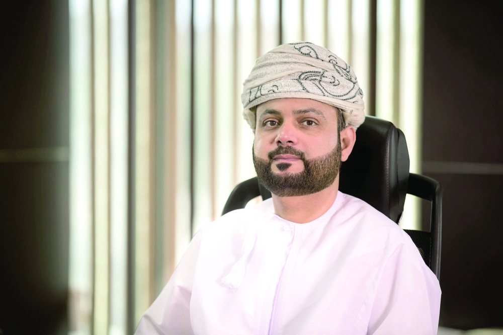 طلال المعمري