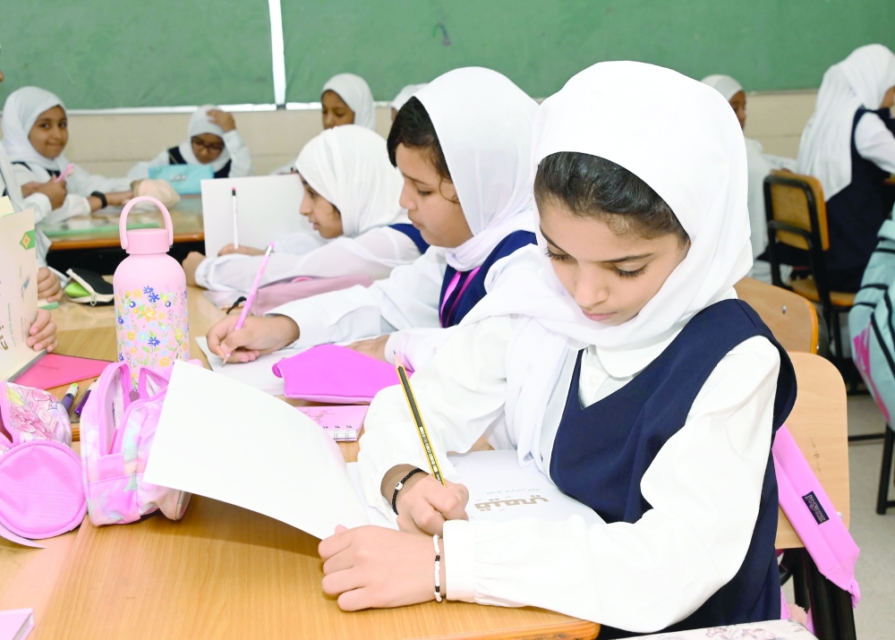 تدوين الملاحظات في الكتب الورقية لتترسخ في الذهن