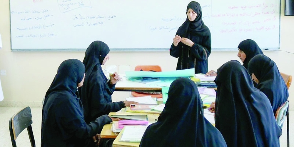 جهود حثيثة لسلطنة عُمان في تحقيق التزاماتها الدولية لمحو الأمية