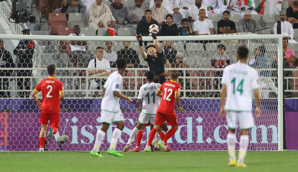 من لقاء منتخبنا الوطني أمام قرغيزستان في بطولة أمم آسيا