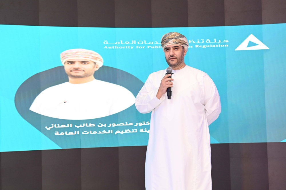 التأكيد على أن مشروع الربط الكهربائي بين الشمال والجنوب من أحد أهم المشاريع الاستراتيجية في سلطنة عمان