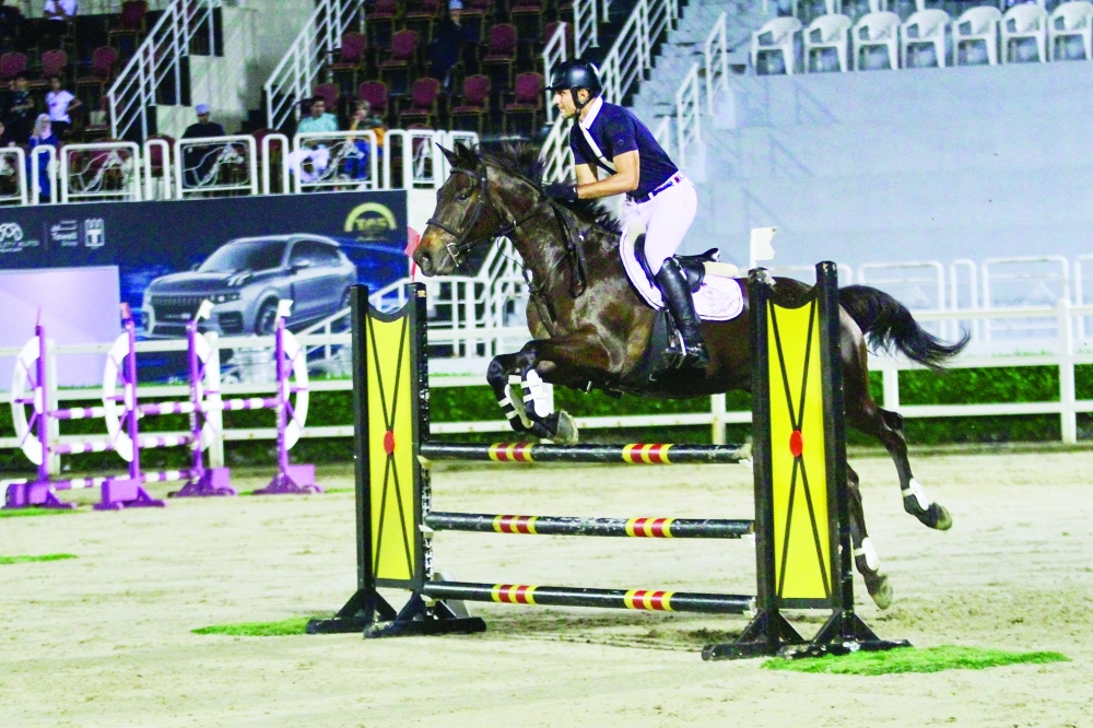 من منافسات قفز الحواجز