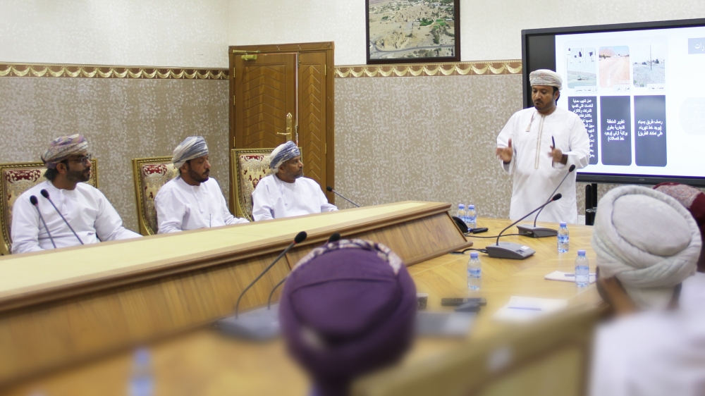 مدير عام بلدية الداخلية يتحدّث خلال الملتقى