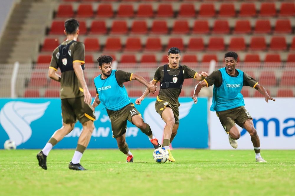 الحصة التدريبية المسائية للمنتخب الوطني الأول لكرة القدم