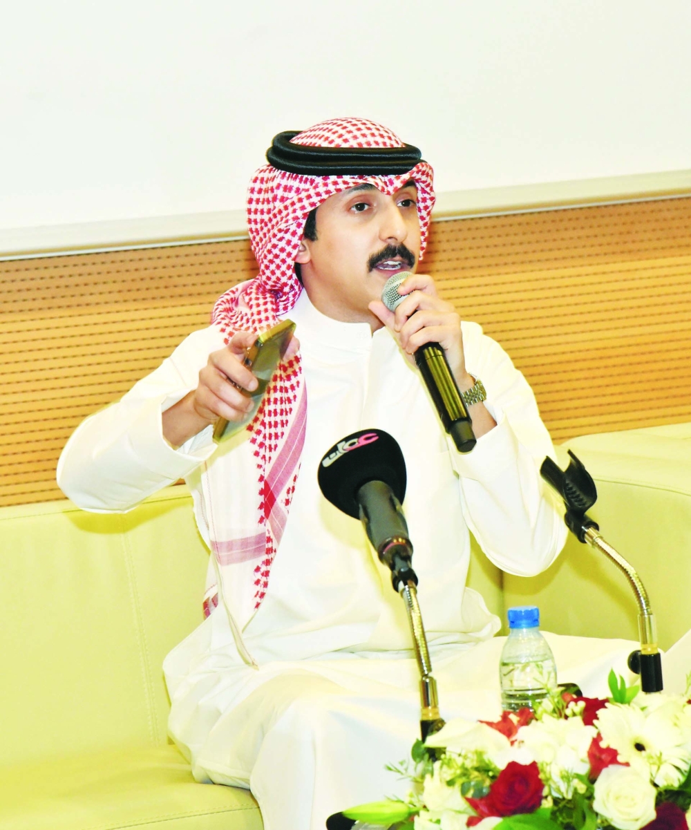 الشاعر الكويتي شريان الديحاني