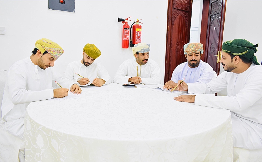 دورات تدريبية وتثقيفية للمقبلين على الزواج لتحقيق السعادة الأسرية وتخفيف ظاهرة الطلاق 