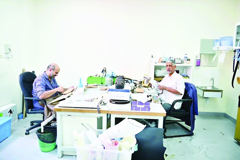 خبرات بشرية في صناعة الاطراف