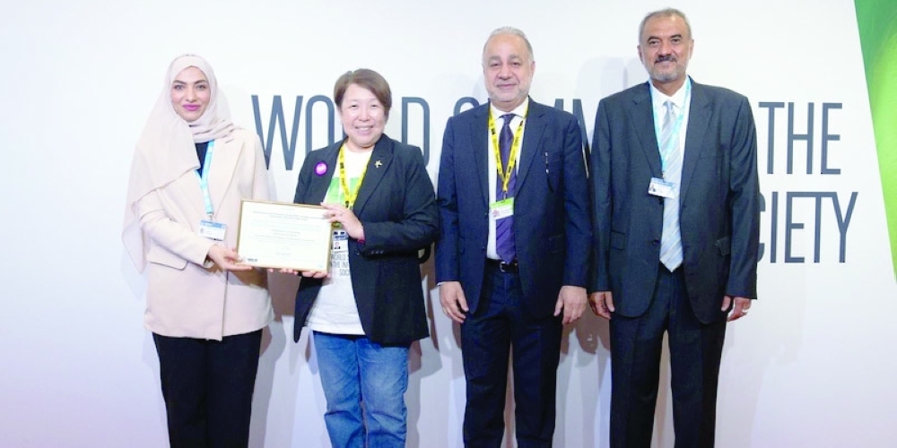 خلال تكريم محافظة مسندم في القمة العالمية لمجتمع المعلومات
