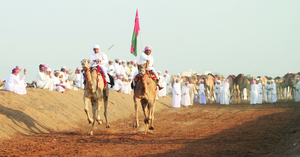 من النسخة الماضية لركض عرضة الهجن ببدية