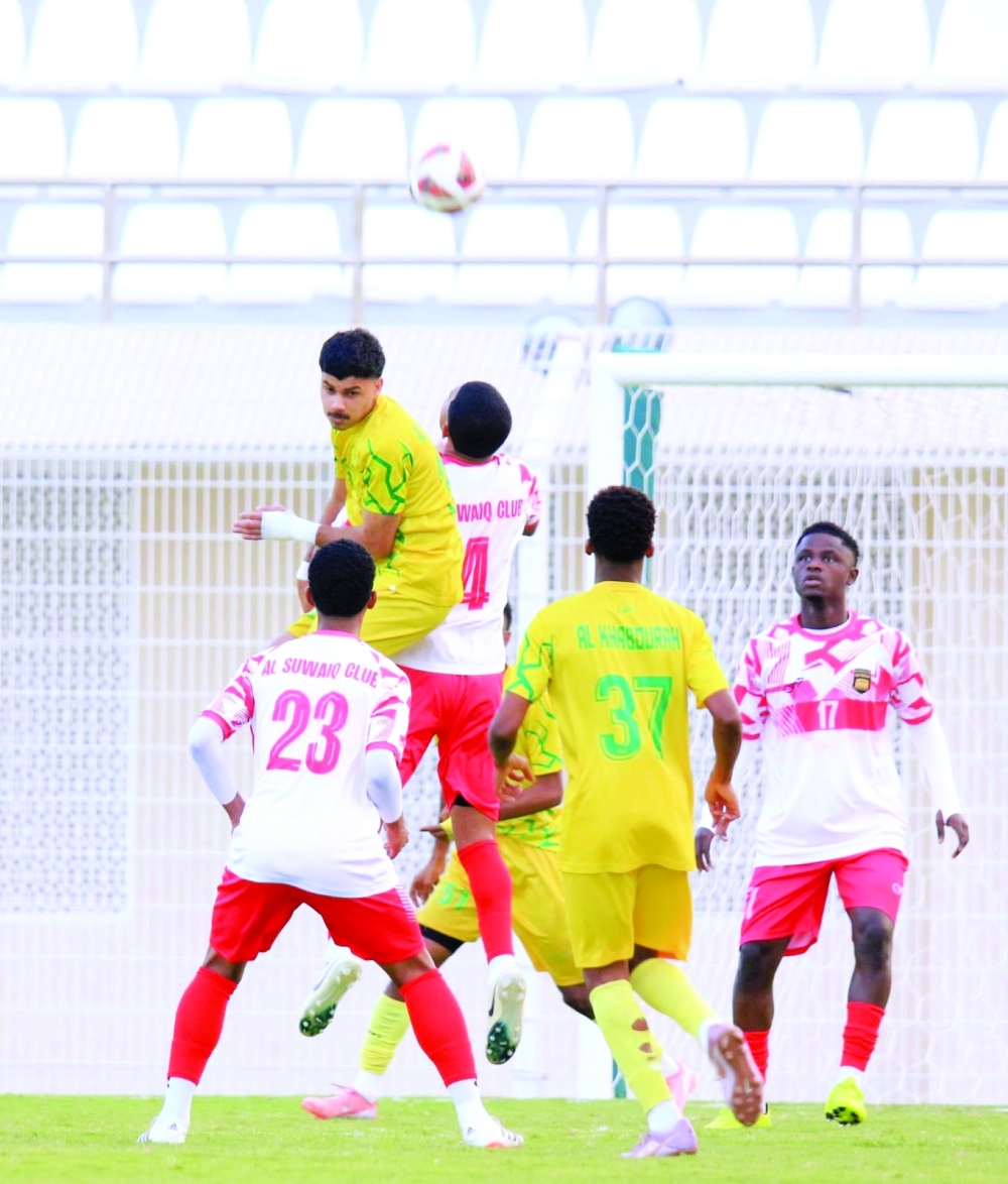 من لقاء السويق والخابورة في نصف نهائي الدوري